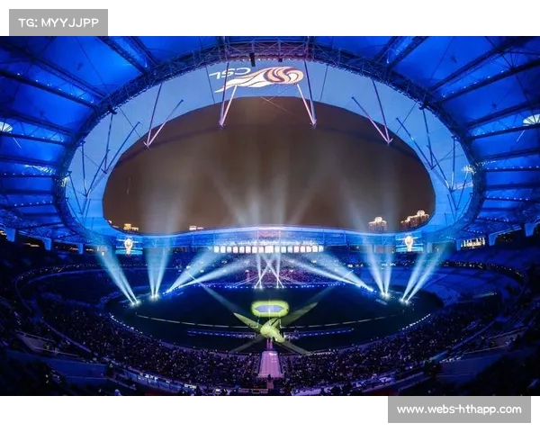 开幕式在上海体育场举行，新口号“一起登场”