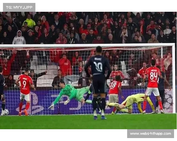 补时阶段门将特鲁宾弃门出击头球绝杀，穆里尼奥场边狂奔庆祝晋级